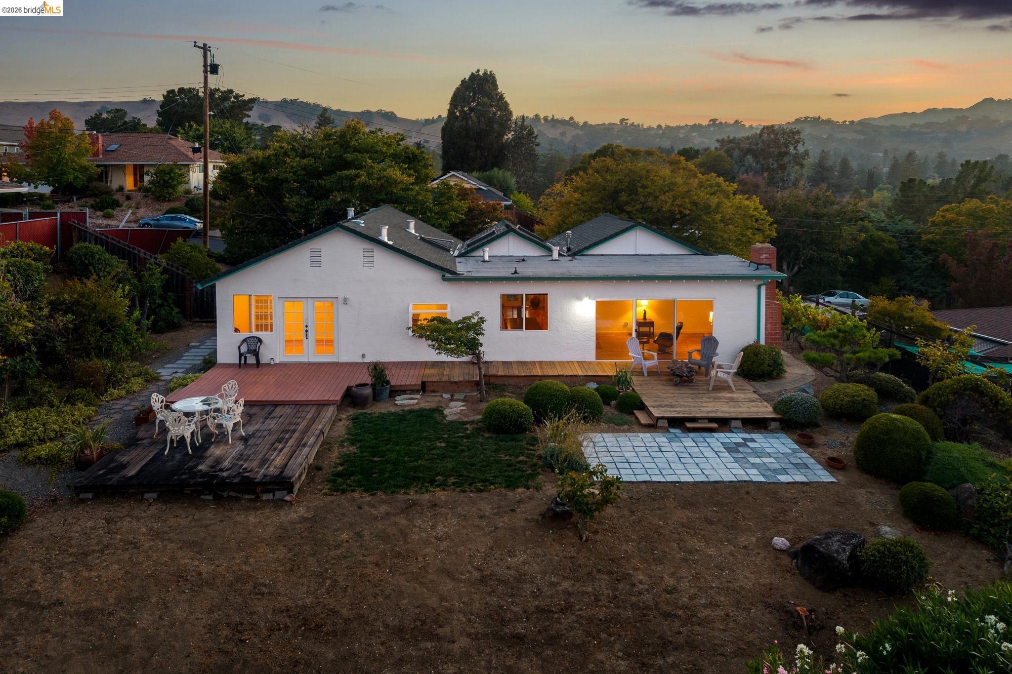 1540 Encanto Place