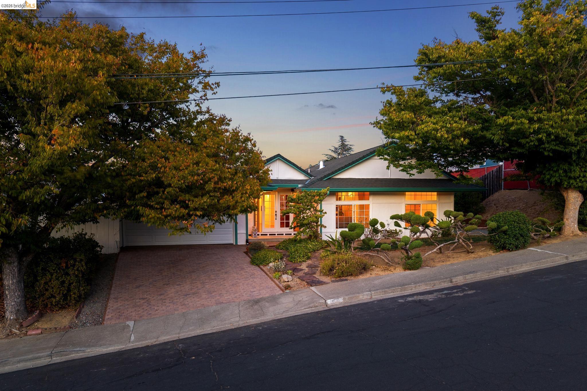 1540 Encanto Place