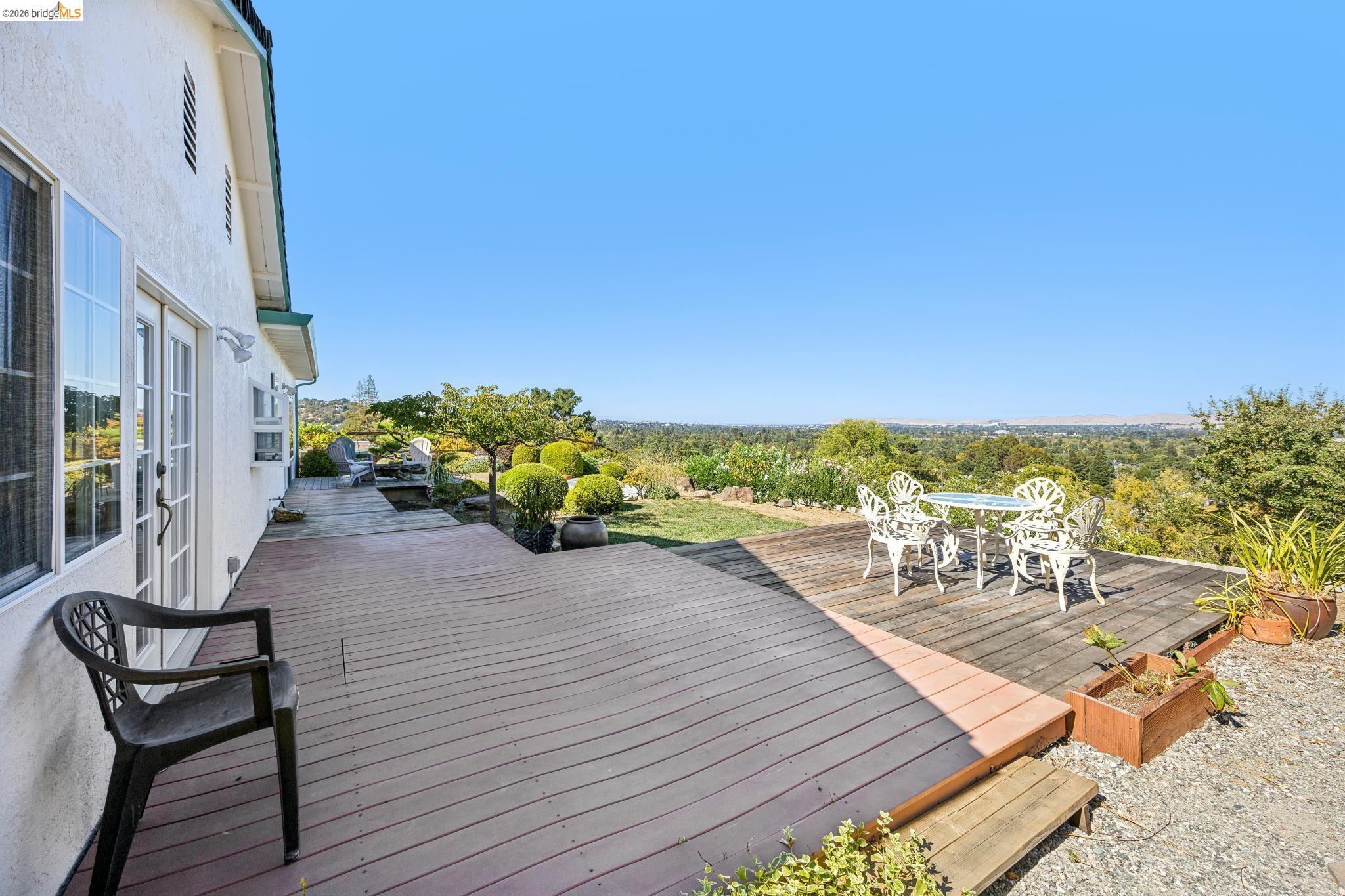 1540 Encanto Place