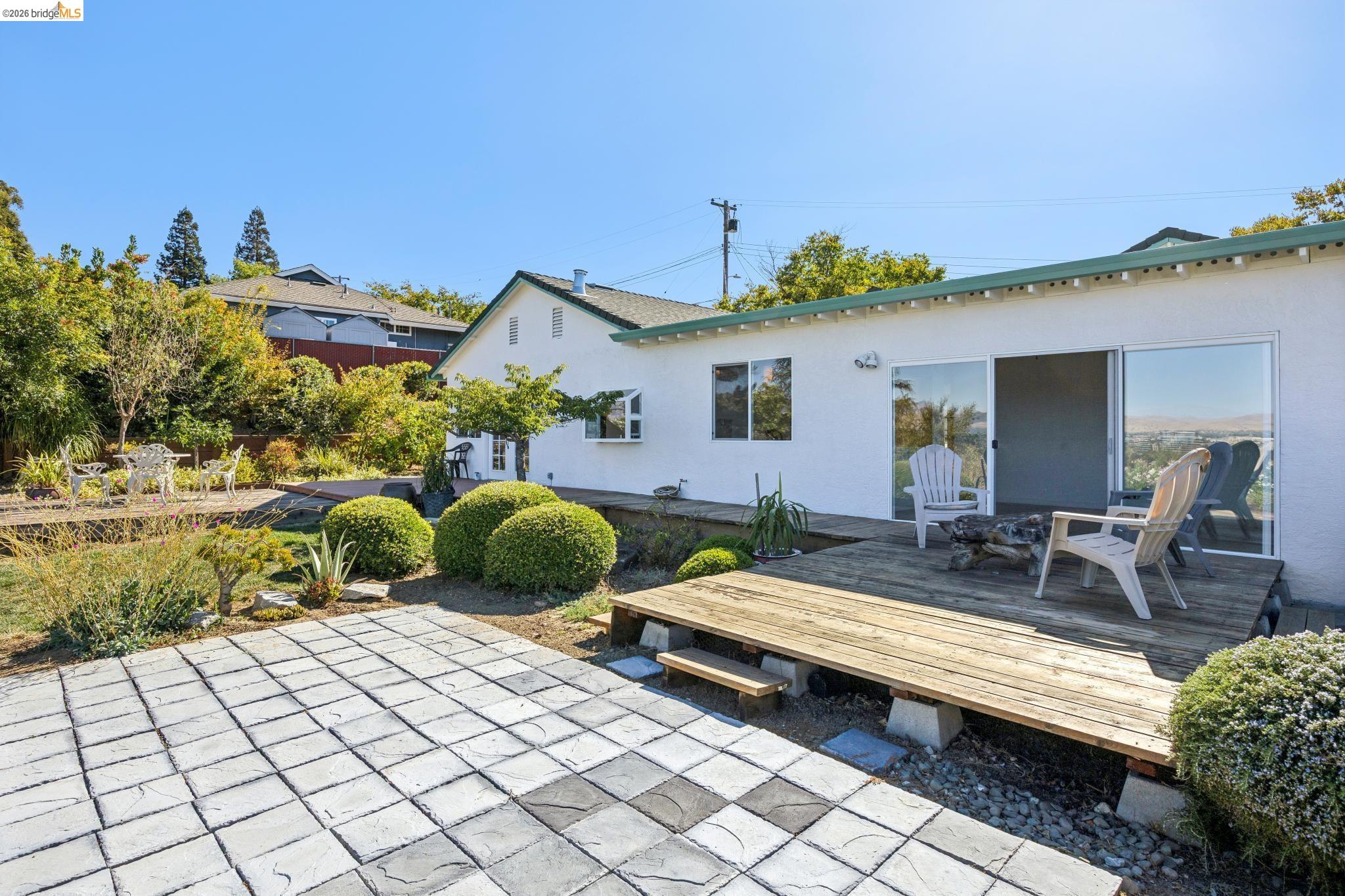 1540 Encanto Place