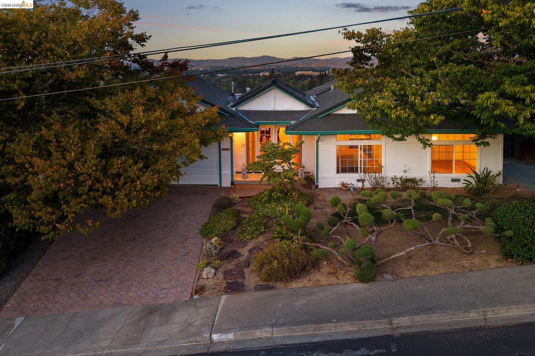 1540 Encanto Place