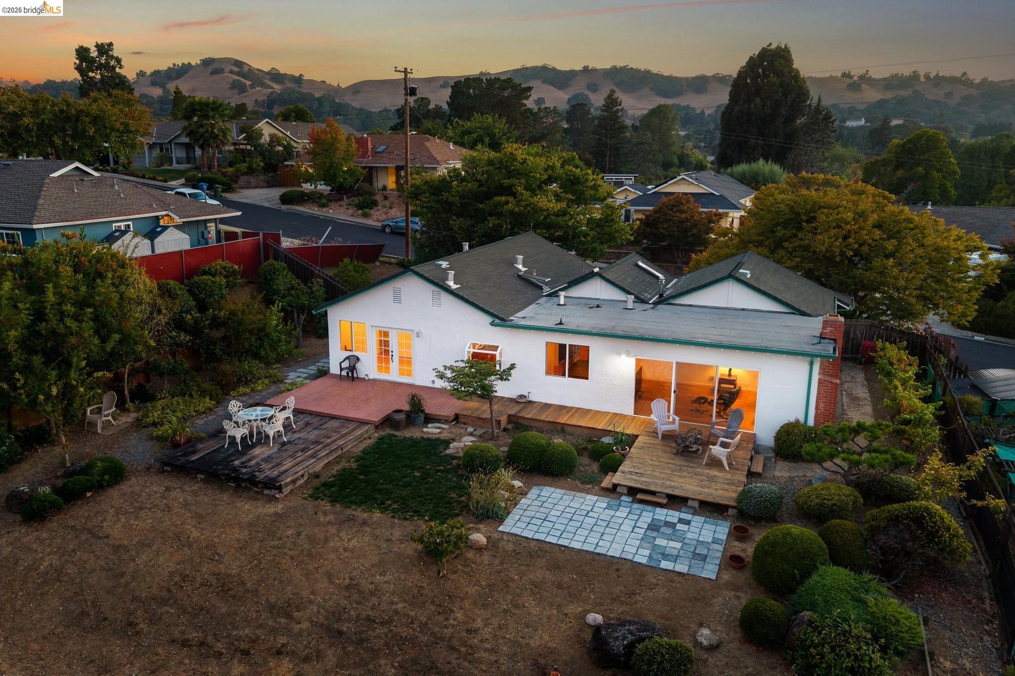 1540 Encanto Place