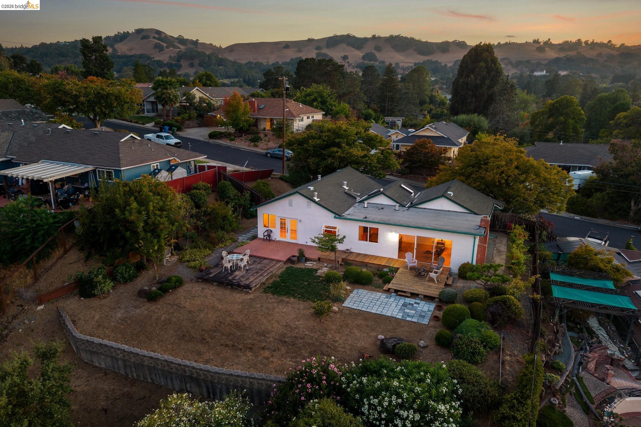 1540 Encanto Place