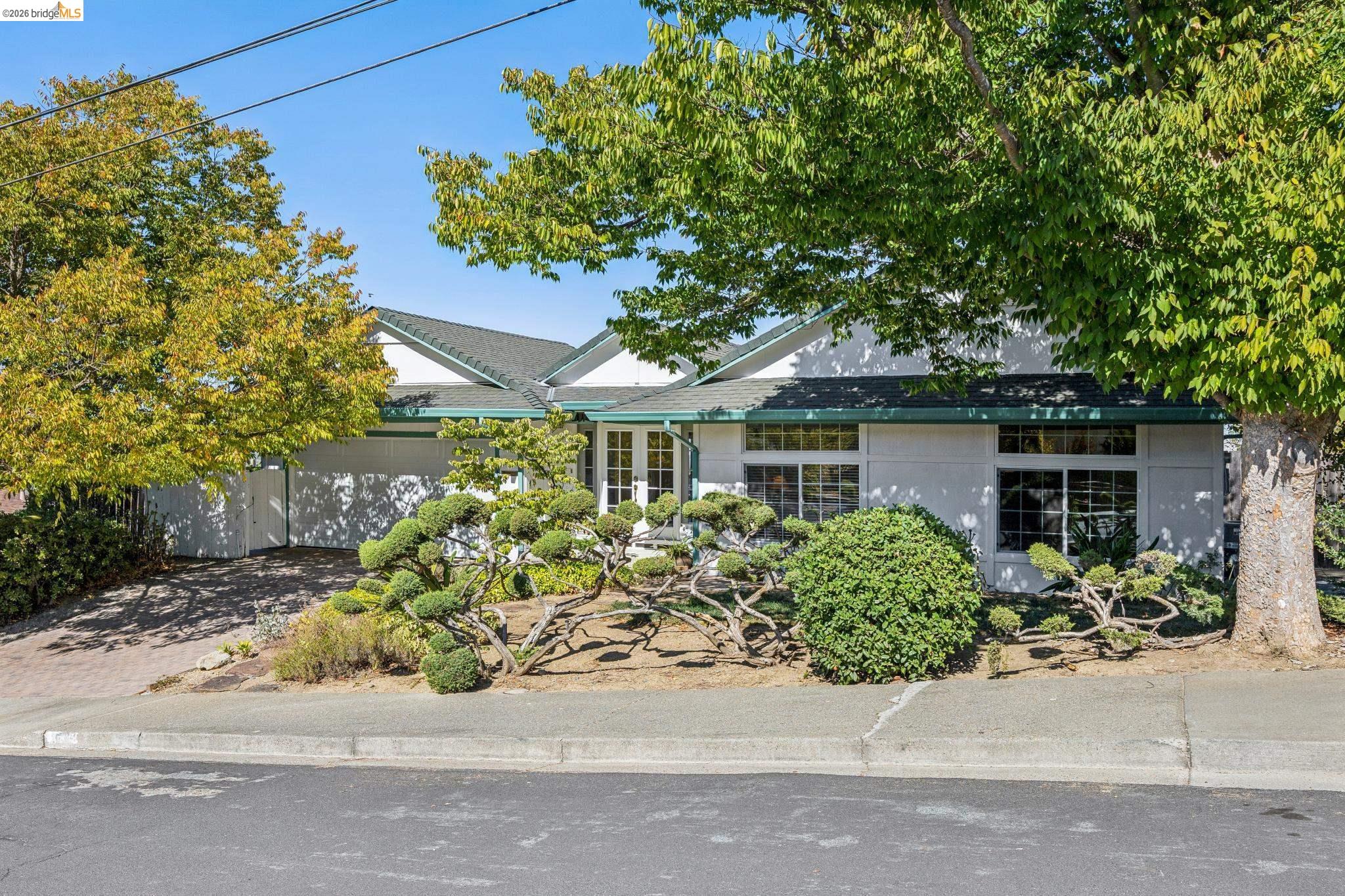 1540 Encanto Place
