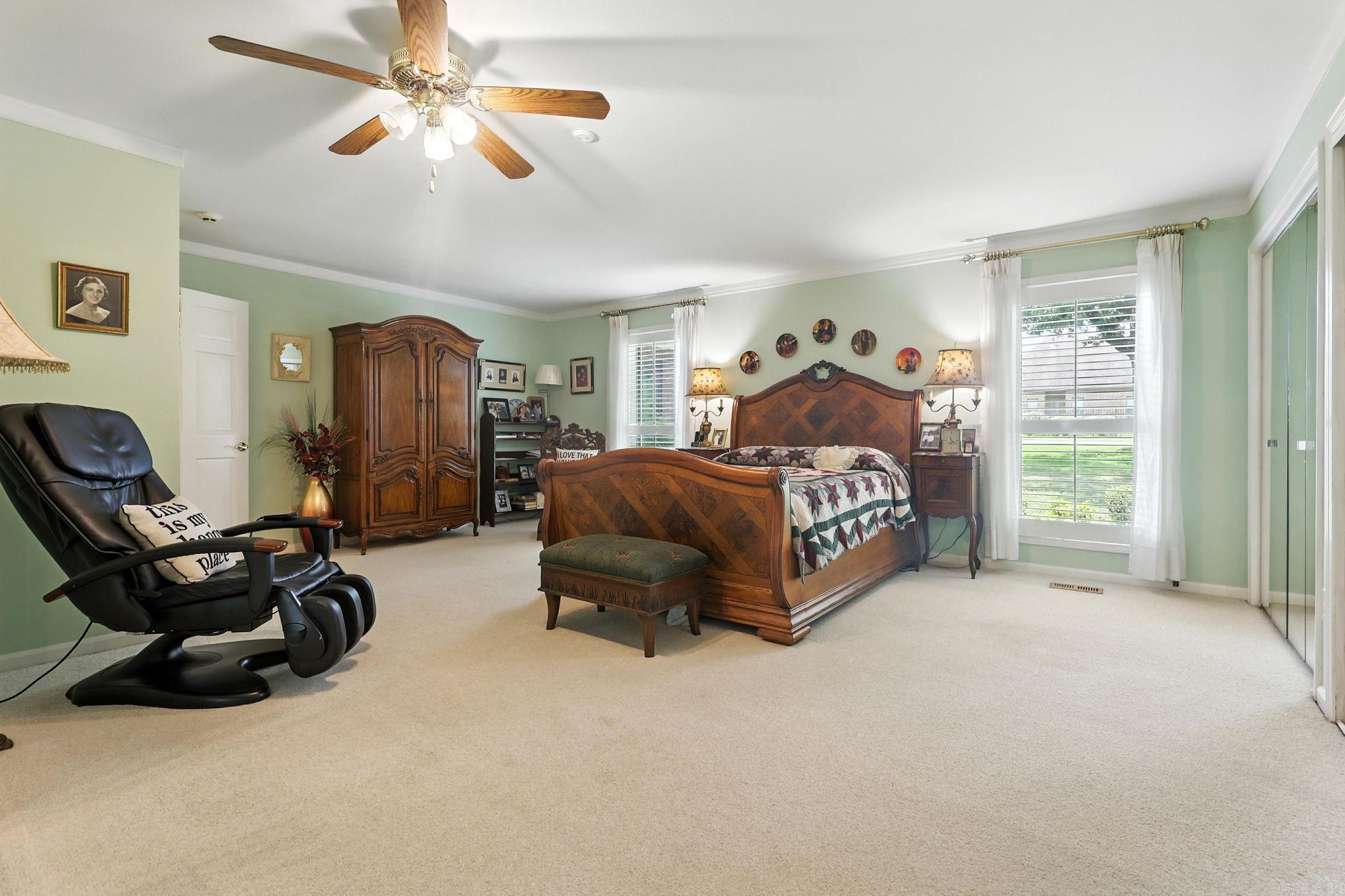 15808 Taylor Loop