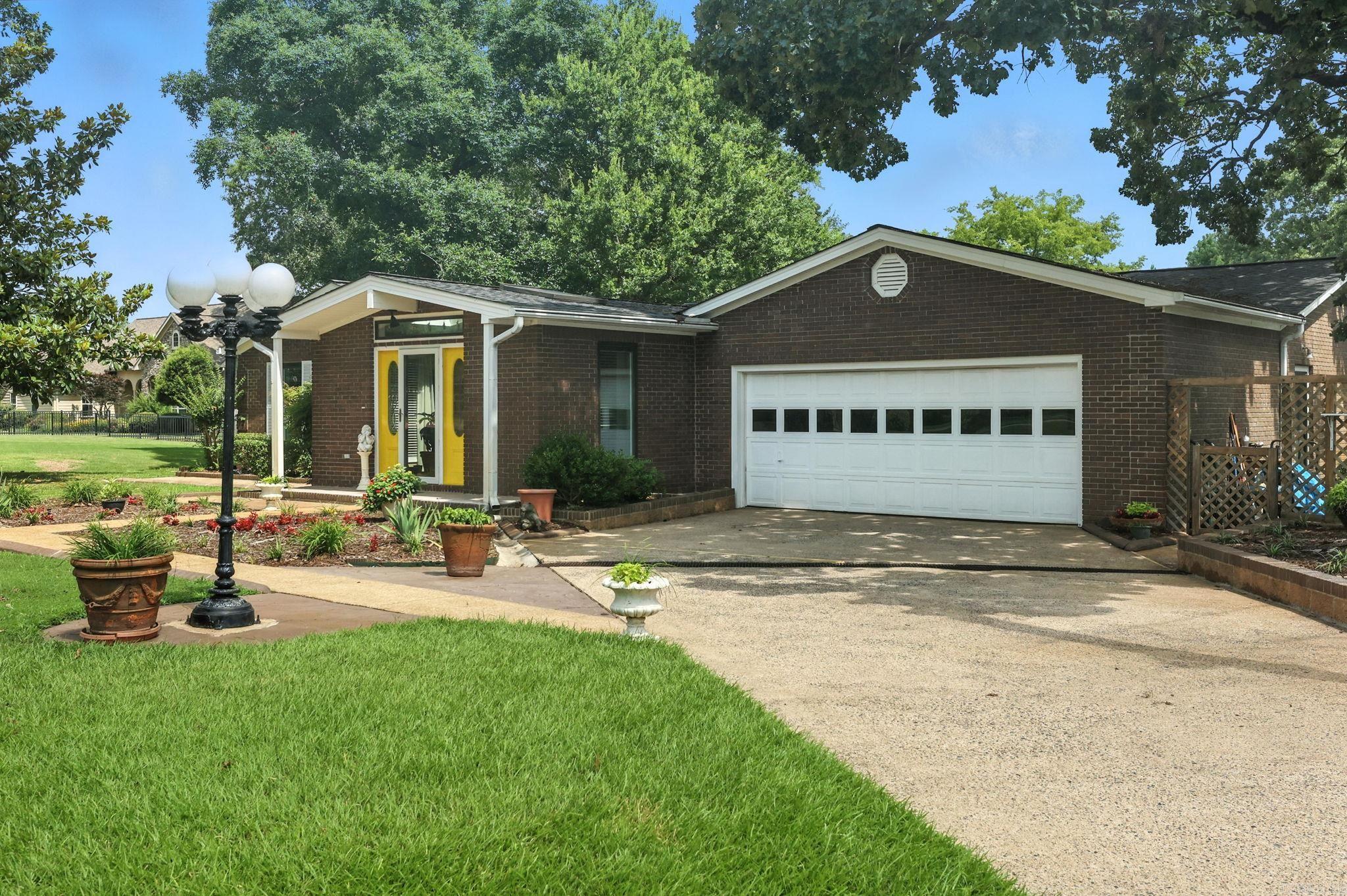 15808 Taylor Loop