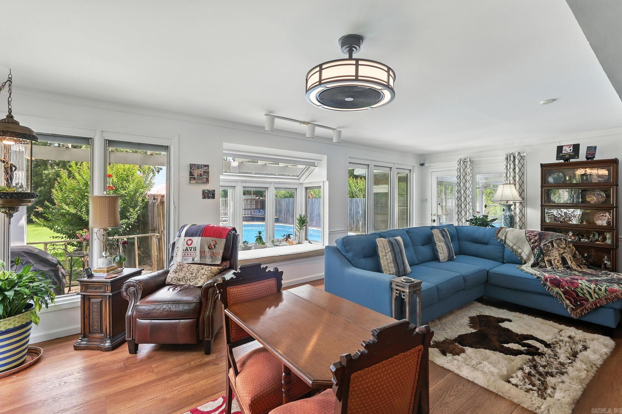 15808 Taylor Loop