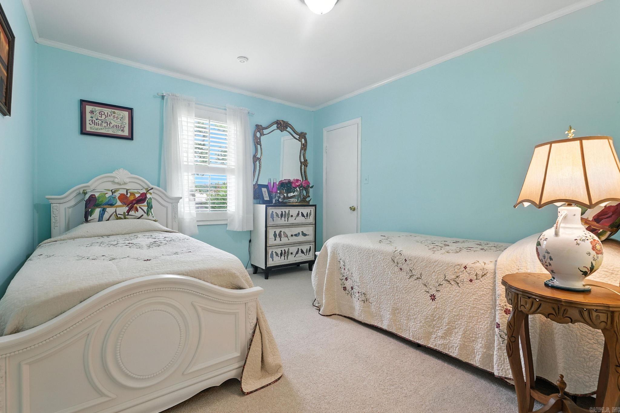 15808 Taylor Loop