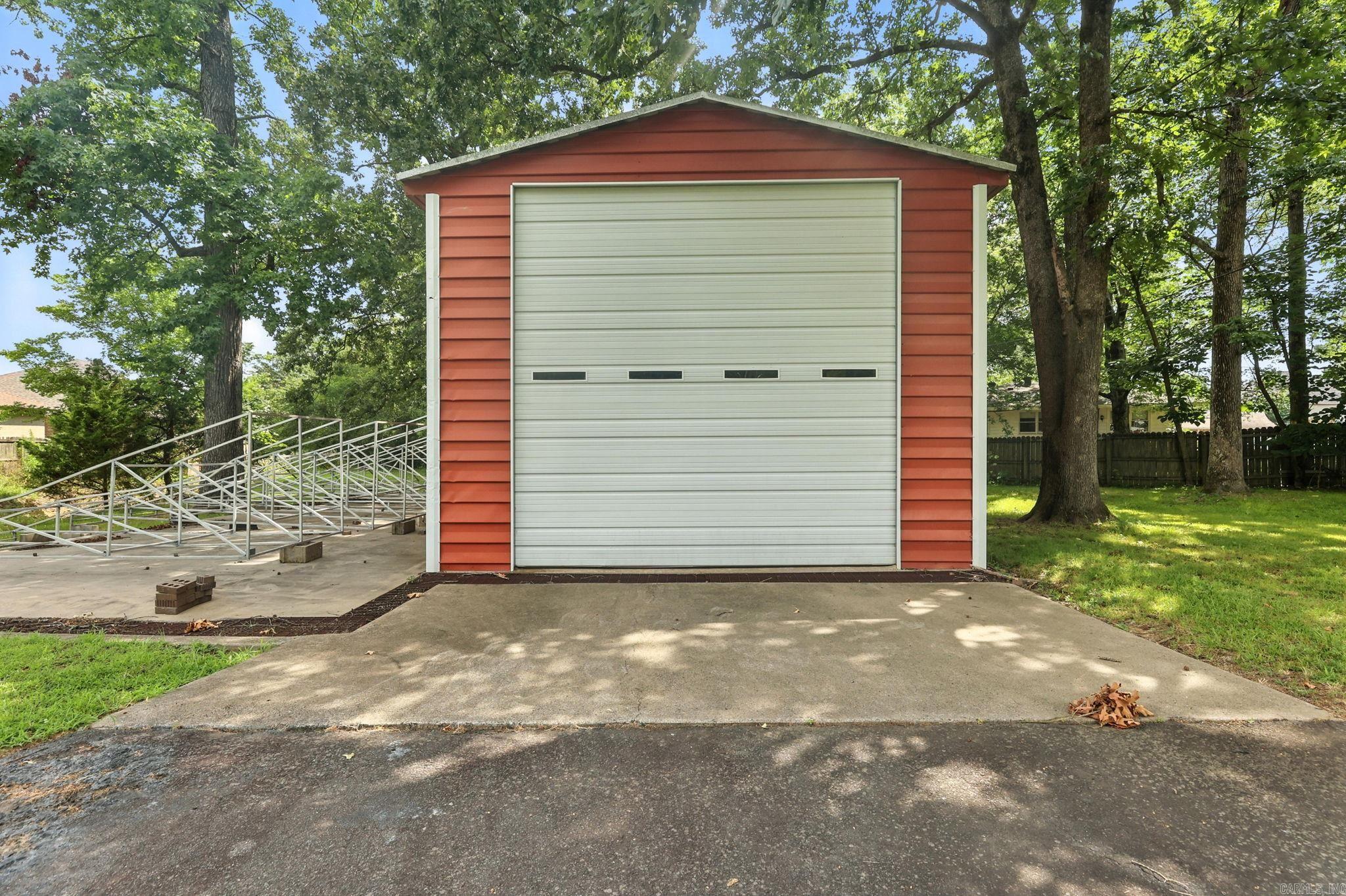 15808 Taylor Loop