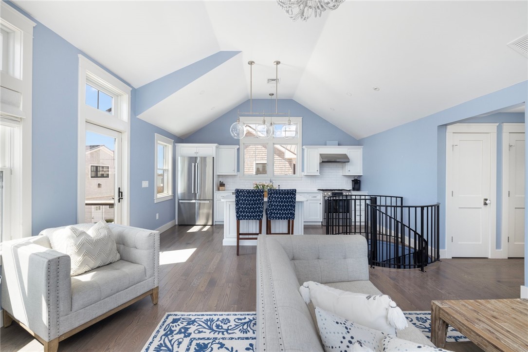 14 East Pointe Court 14