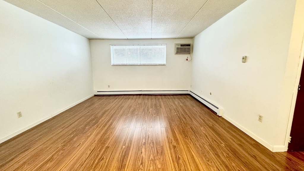 80 N Warren St # 7