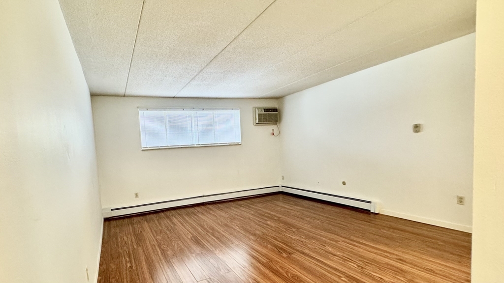 80 N Warren St # 7