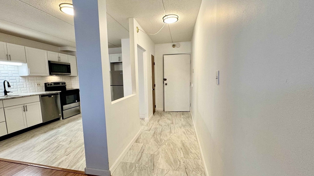 80 N Warren St # 7