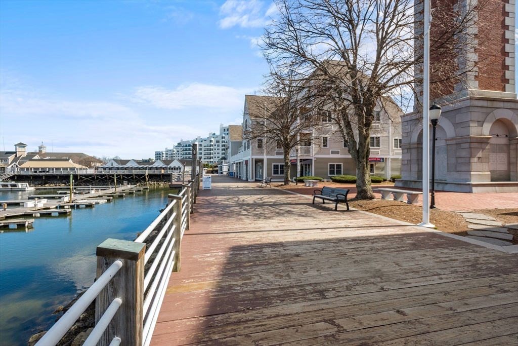 10 Seaport Dr # 2203