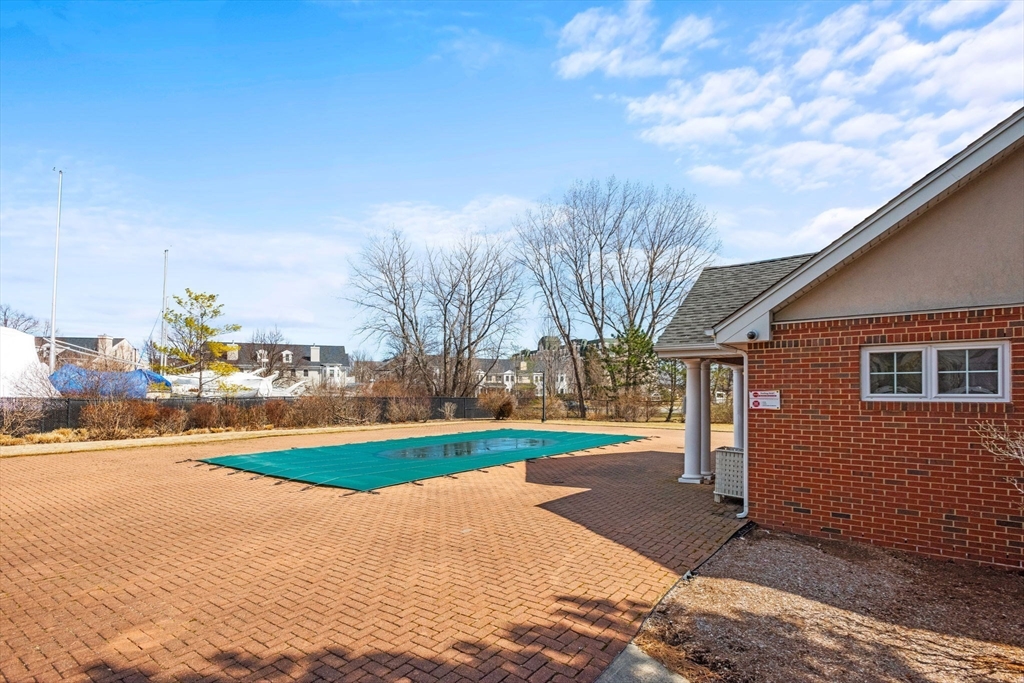 10 Seaport Dr # 2203