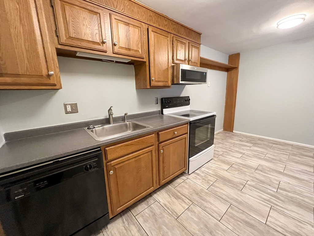 1 Albert Drive # 11
