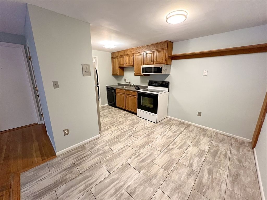 1 Albert Drive # 11