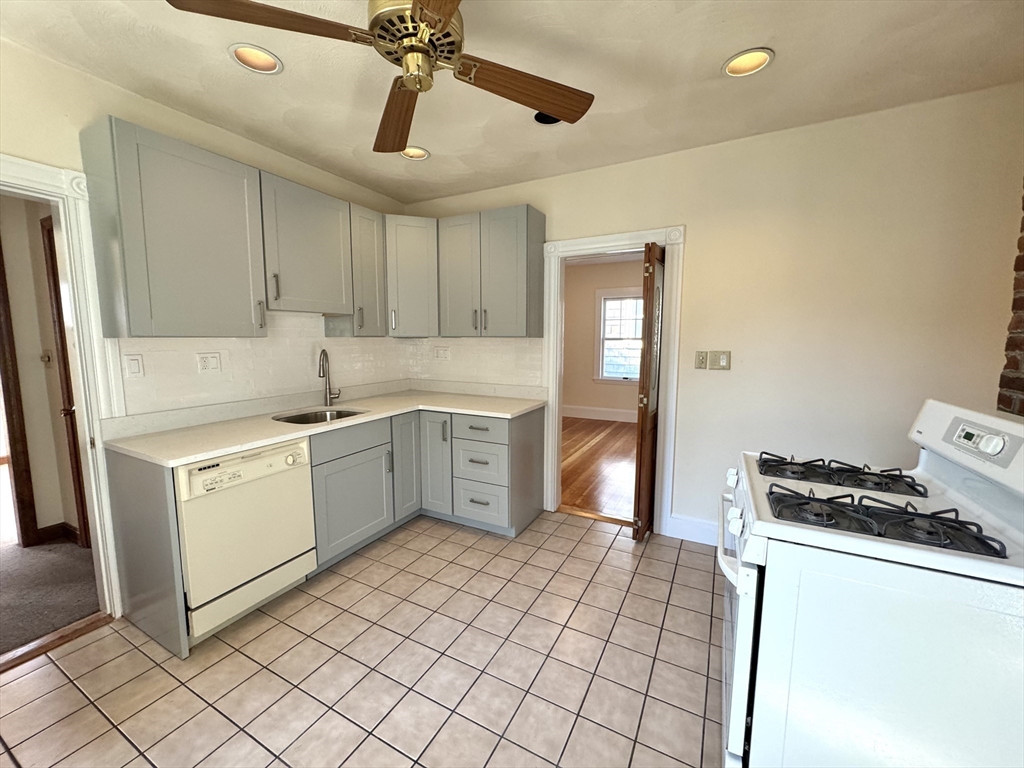 44 Peirce St # 2