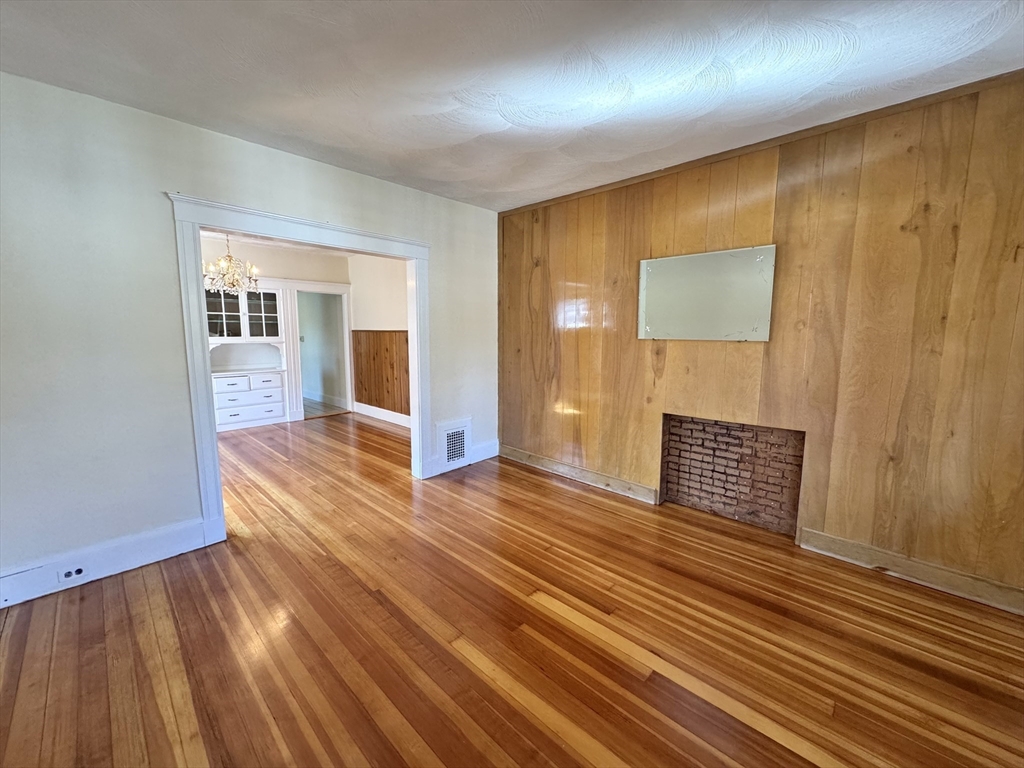 44 Peirce St # 2