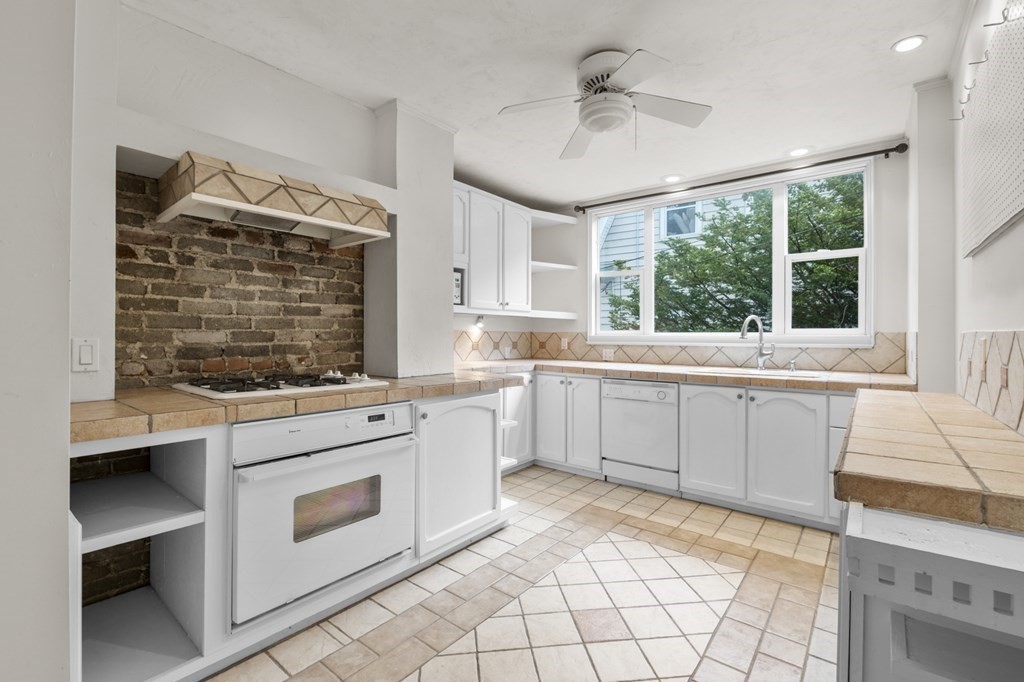 59 Brooksdale Rd # 1