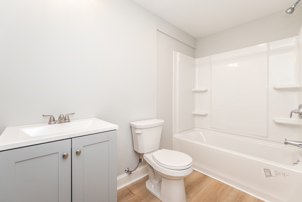 7 Juneau Ave # 7