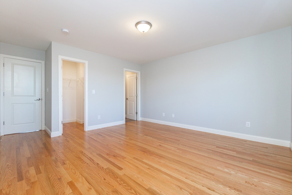 7 Juneau Ave # 7