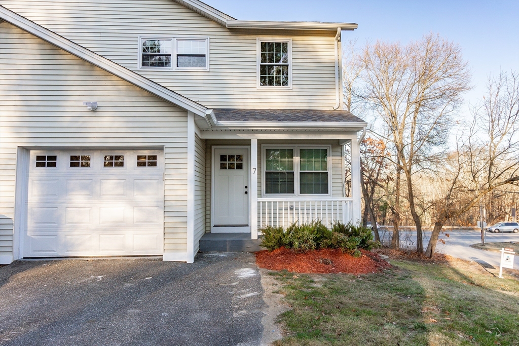 7 Juneau Ave # 7