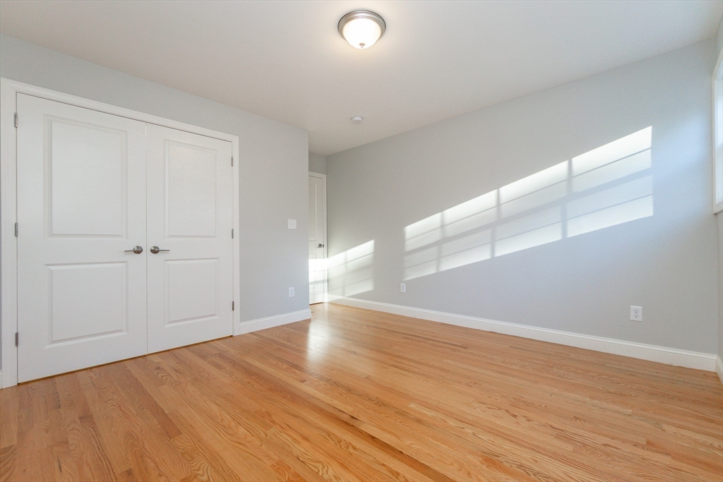 7 Juneau Ave # 7