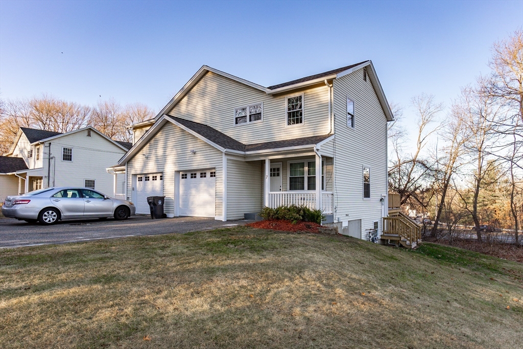 7 Juneau Ave # 7