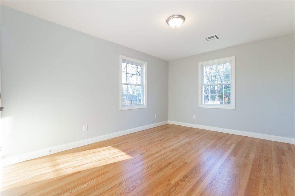 7 Juneau Ave # 7