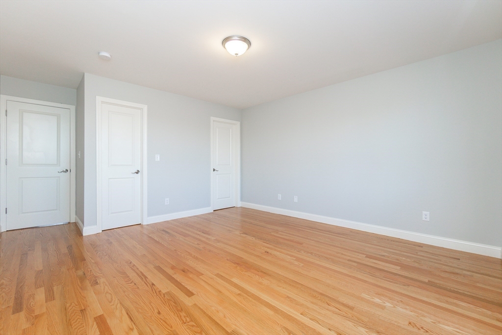 7 Juneau Ave # 7