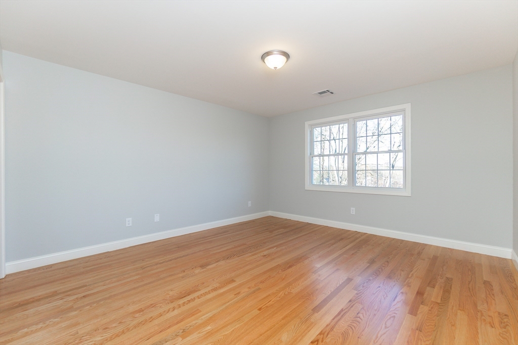 7 Juneau Ave # 7
