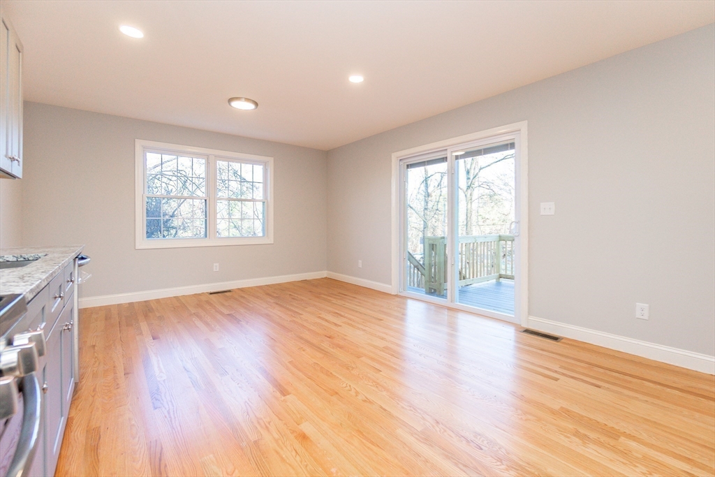 7 Juneau Ave # 7