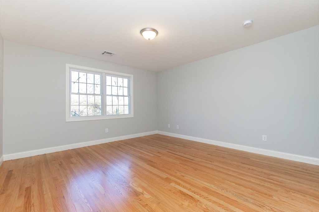 7 Juneau Ave # 7