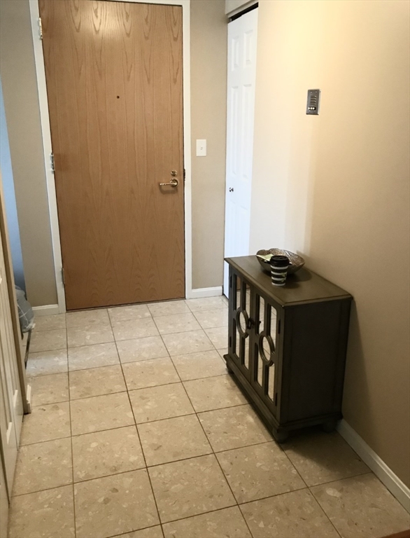 200 Ledgewood Drive # 401