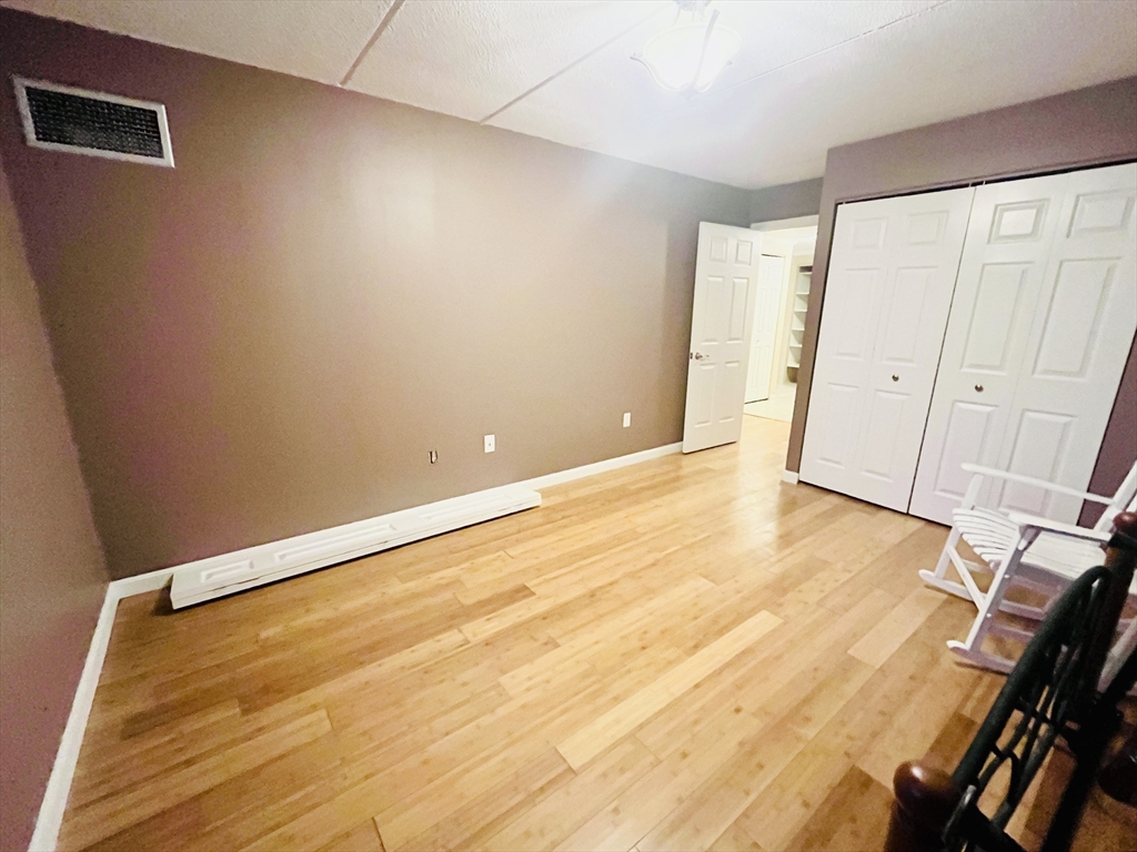 200 Ledgewood Drive # 401