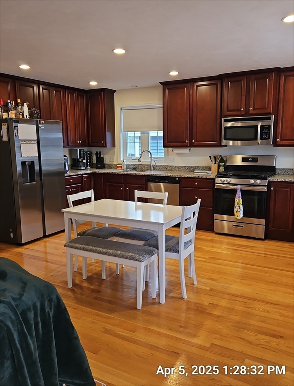 15 Apollo Ave