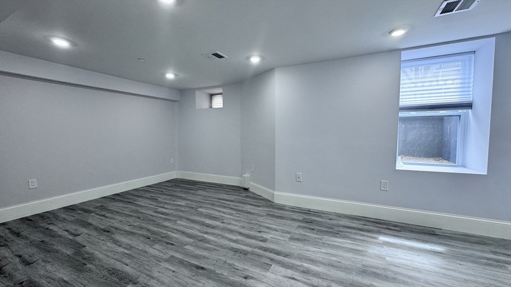 27-29 Aberdeen Rd # 1