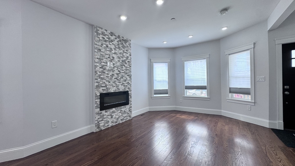 27-29 Aberdeen Rd # 1