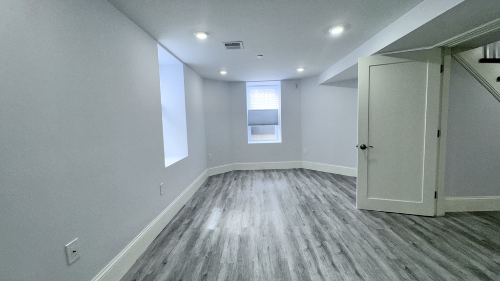 27-29 Aberdeen Rd # 1