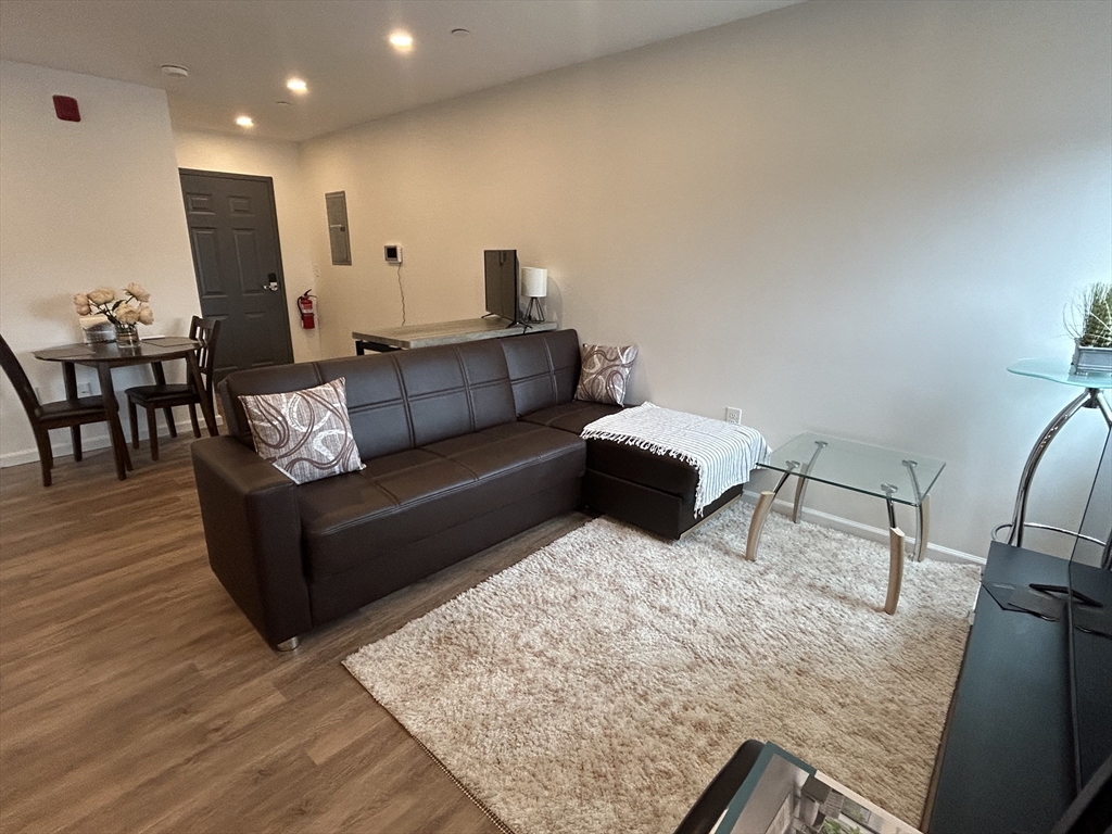 64 Salem Street # 02