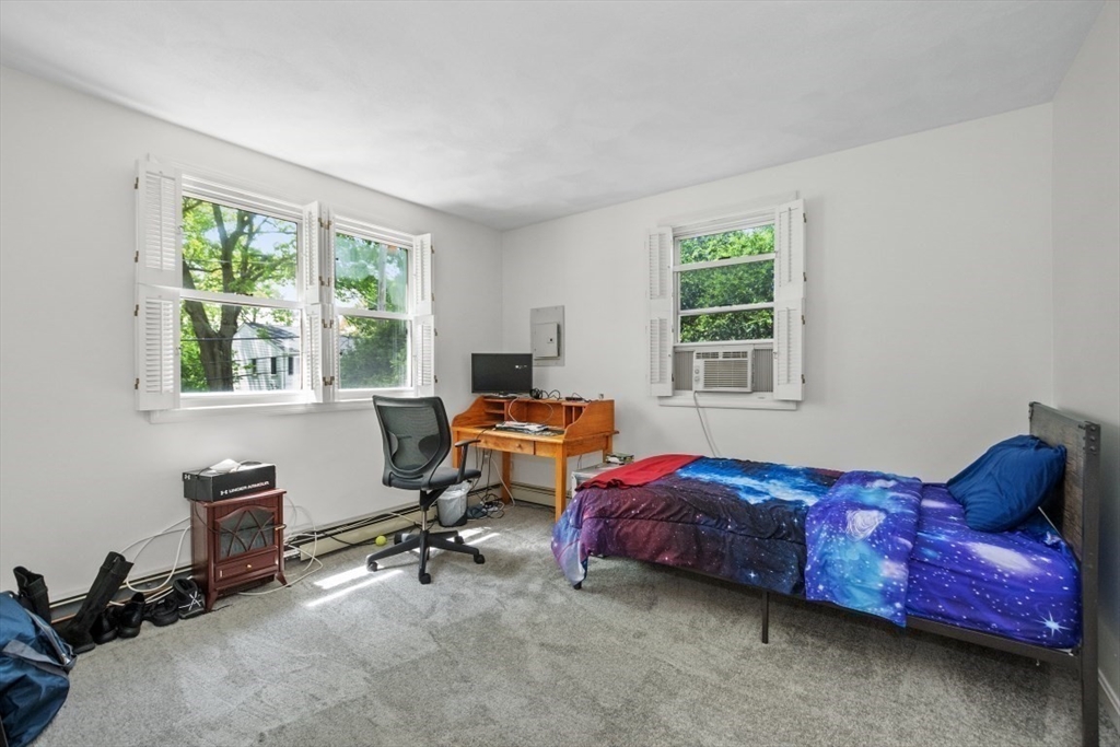 131 Woodside Lane
