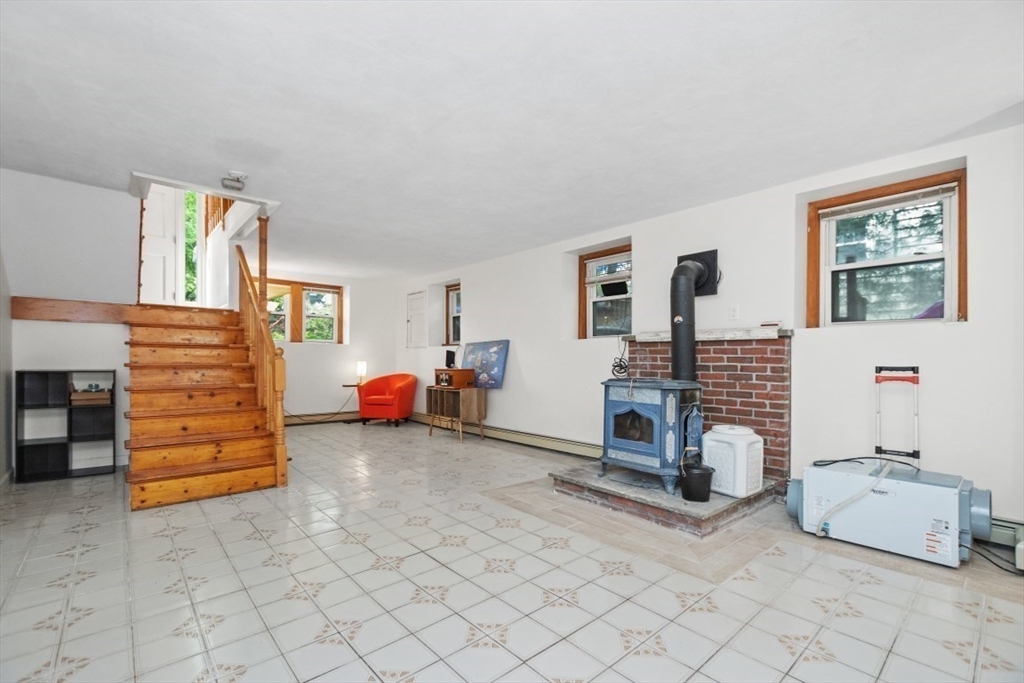 131 Woodside Lane