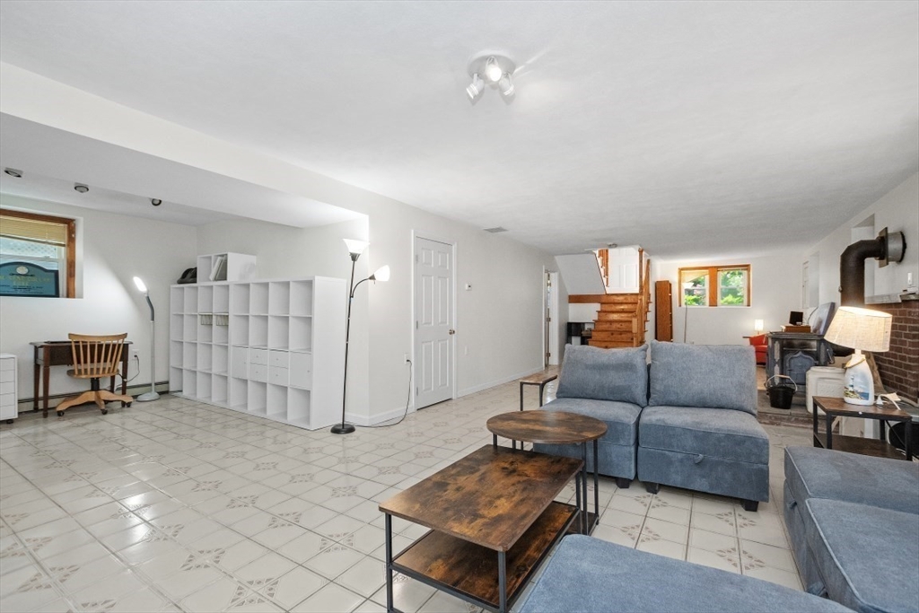 131 Woodside Lane