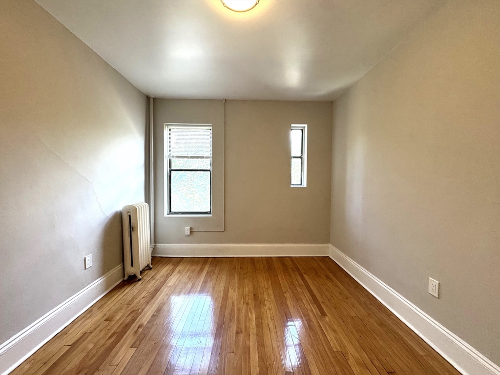 8 Langmaid Ave # 12