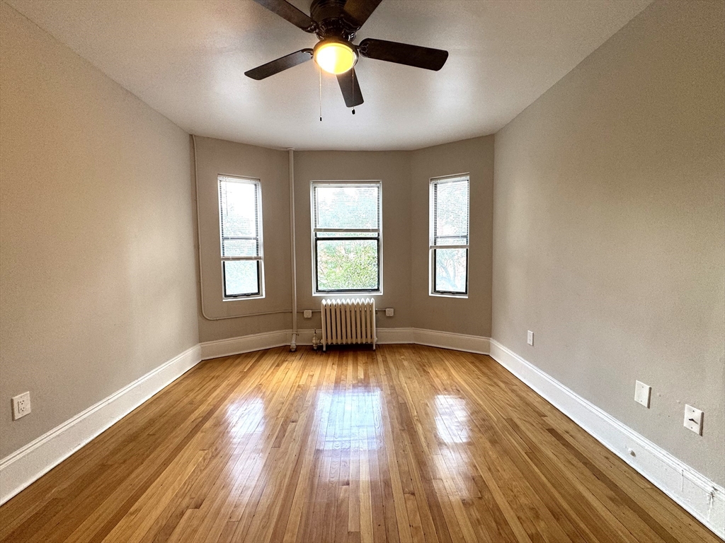 8 Langmaid Ave # 12