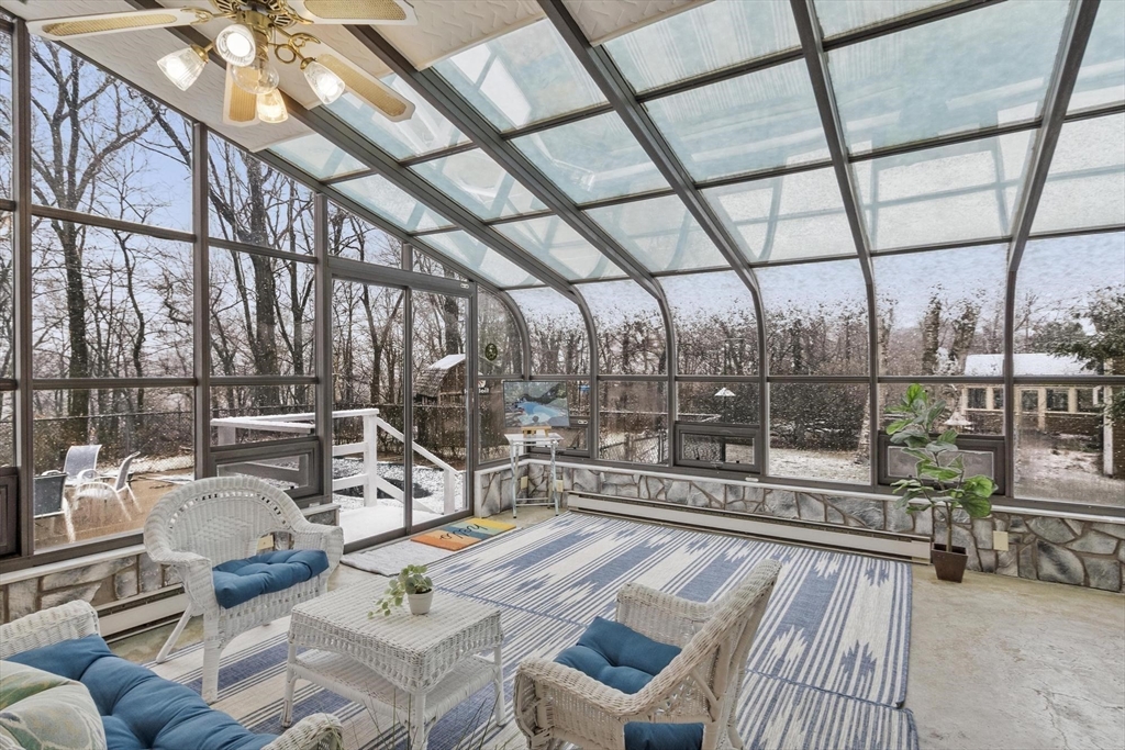 11 Ethelyn Cir