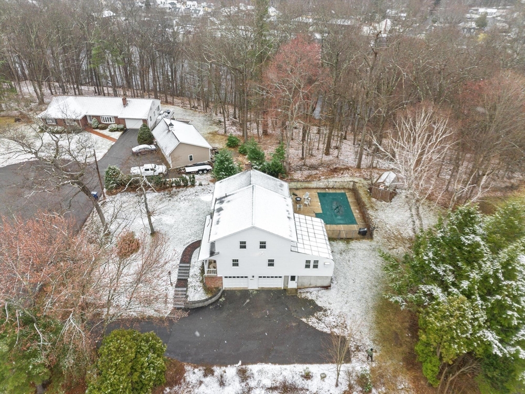 11 Ethelyn Cir