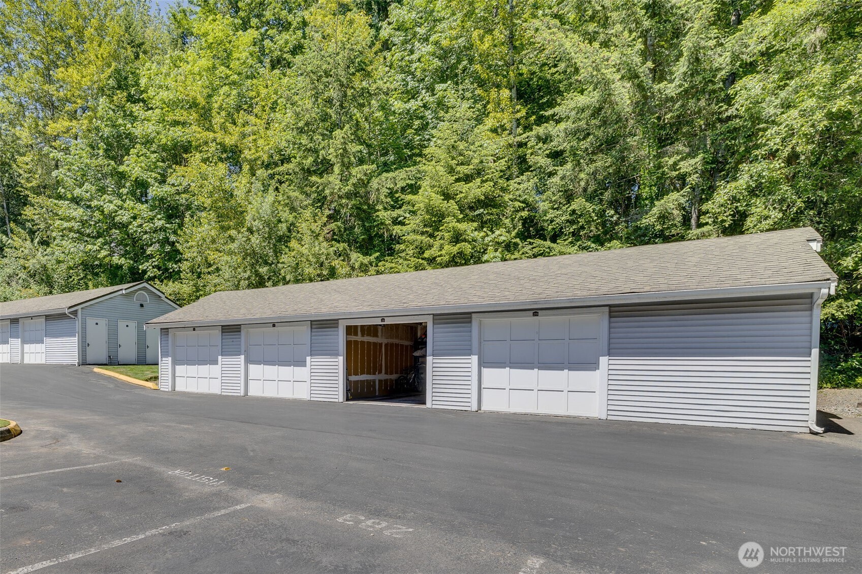 23311 Cedar Way Unit: P201