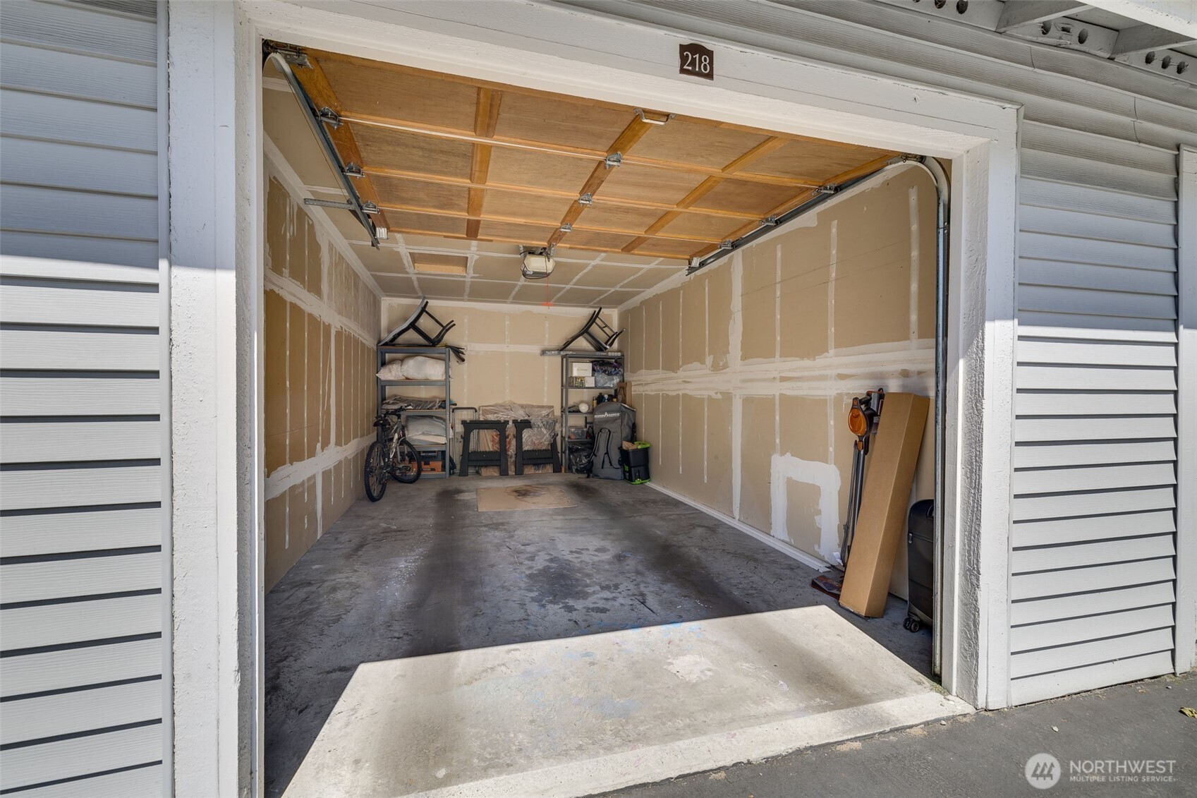 23311 Cedar Way Unit: P201